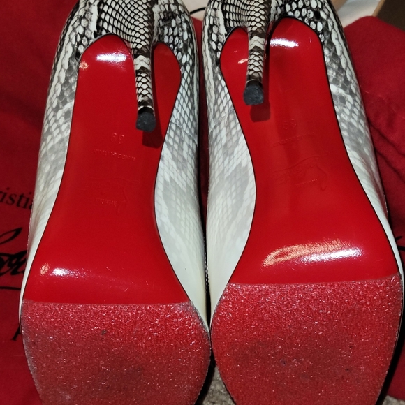 SPECIAL PRICE! 4 ONLY 2 DAYS! Authentic Christian Louboutin's Size 39/8 US - Picture 8 of 15